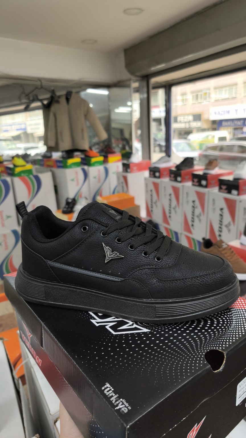 Black Everyday Sneaker